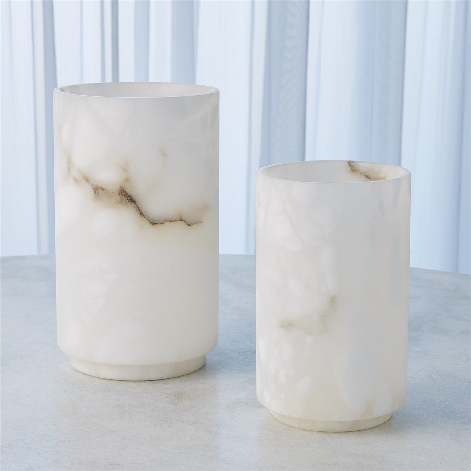 ALABASTER CYLINDER VASE WHITE LG