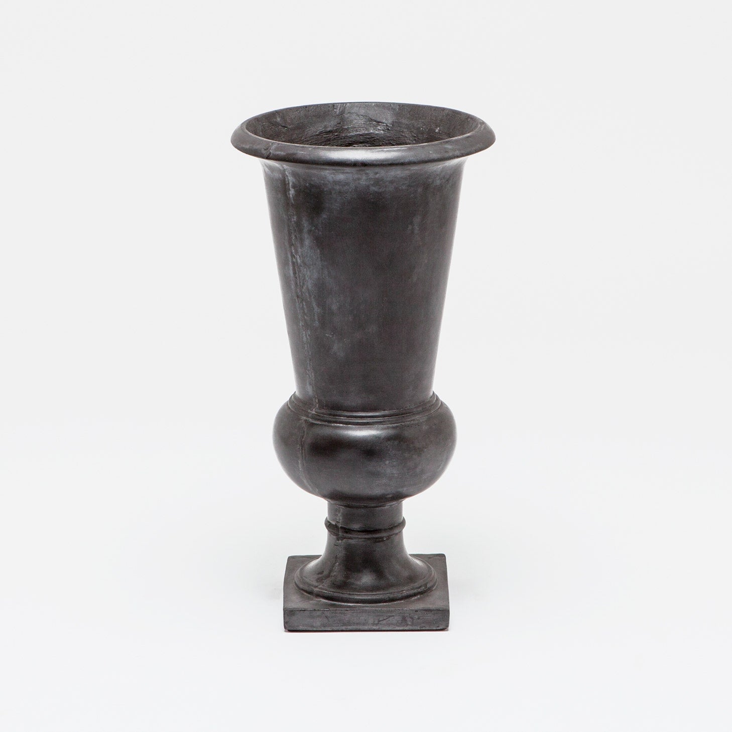 SELENA URN