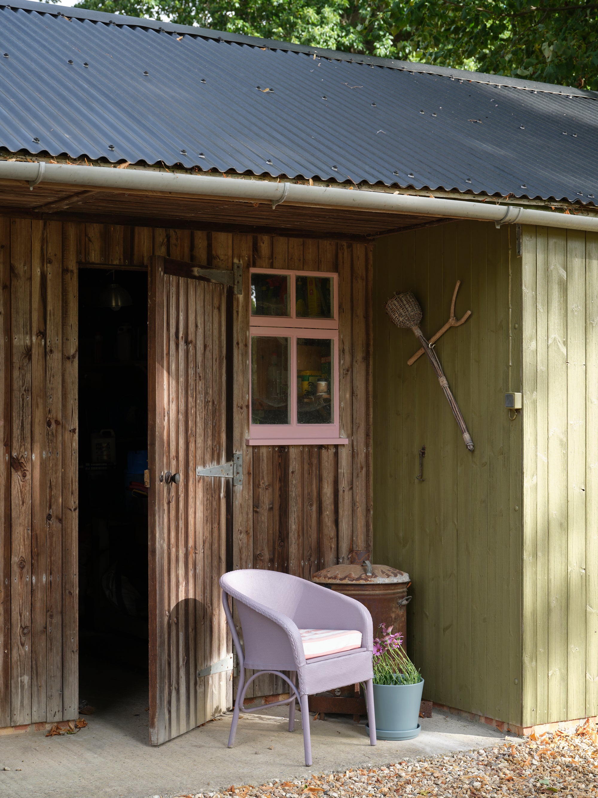 Farrow & Ball Dibber No. 312 paint, duvallatelier.com, Cinder Rose No.246; Dibber No.312