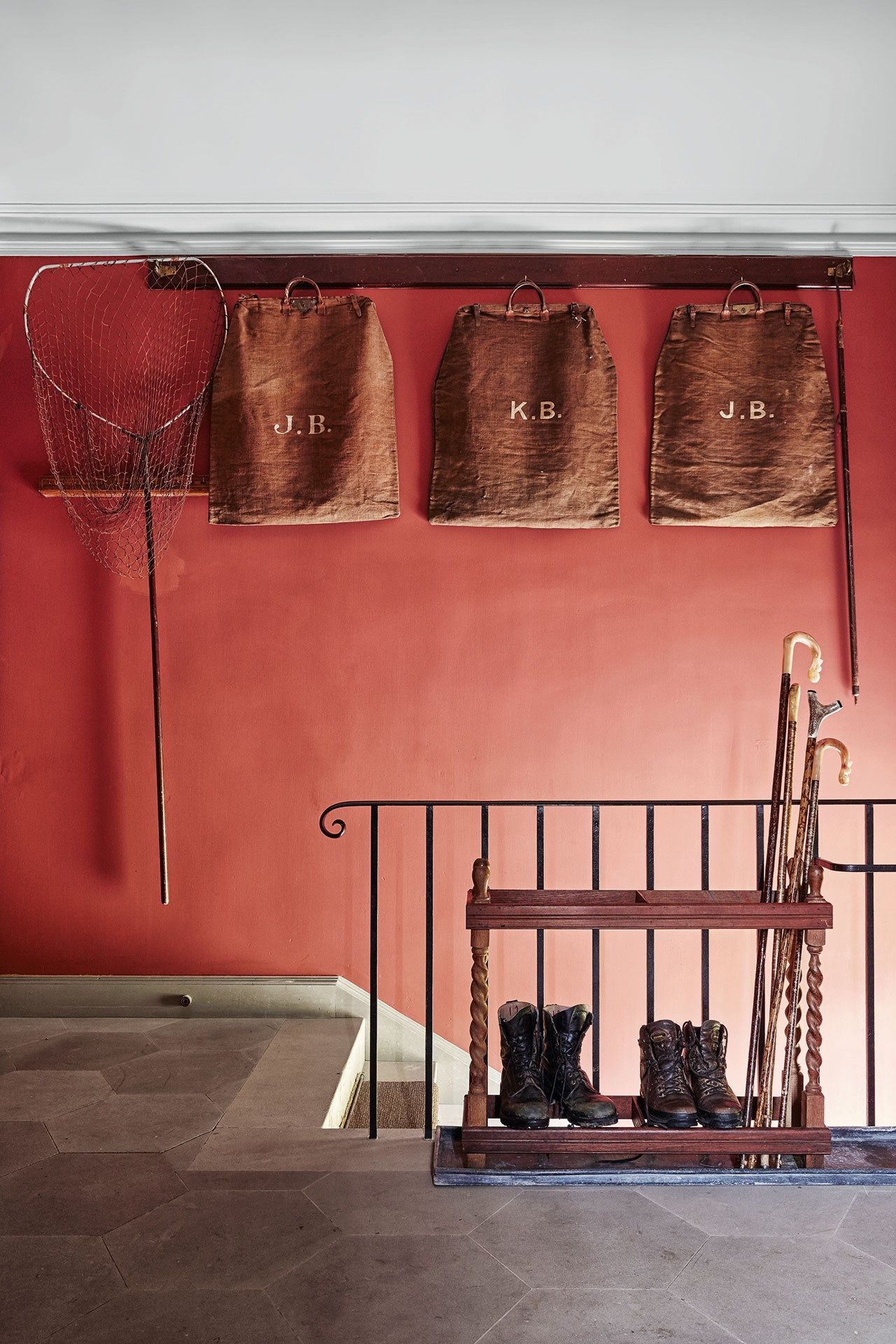 Farrow & Ball Picture Gallery Red No. 42, duvallatelier.com