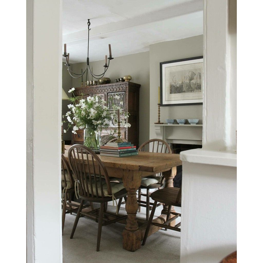 Farrow & Ball Light Gray No. 17 paint, duvallatelier.com