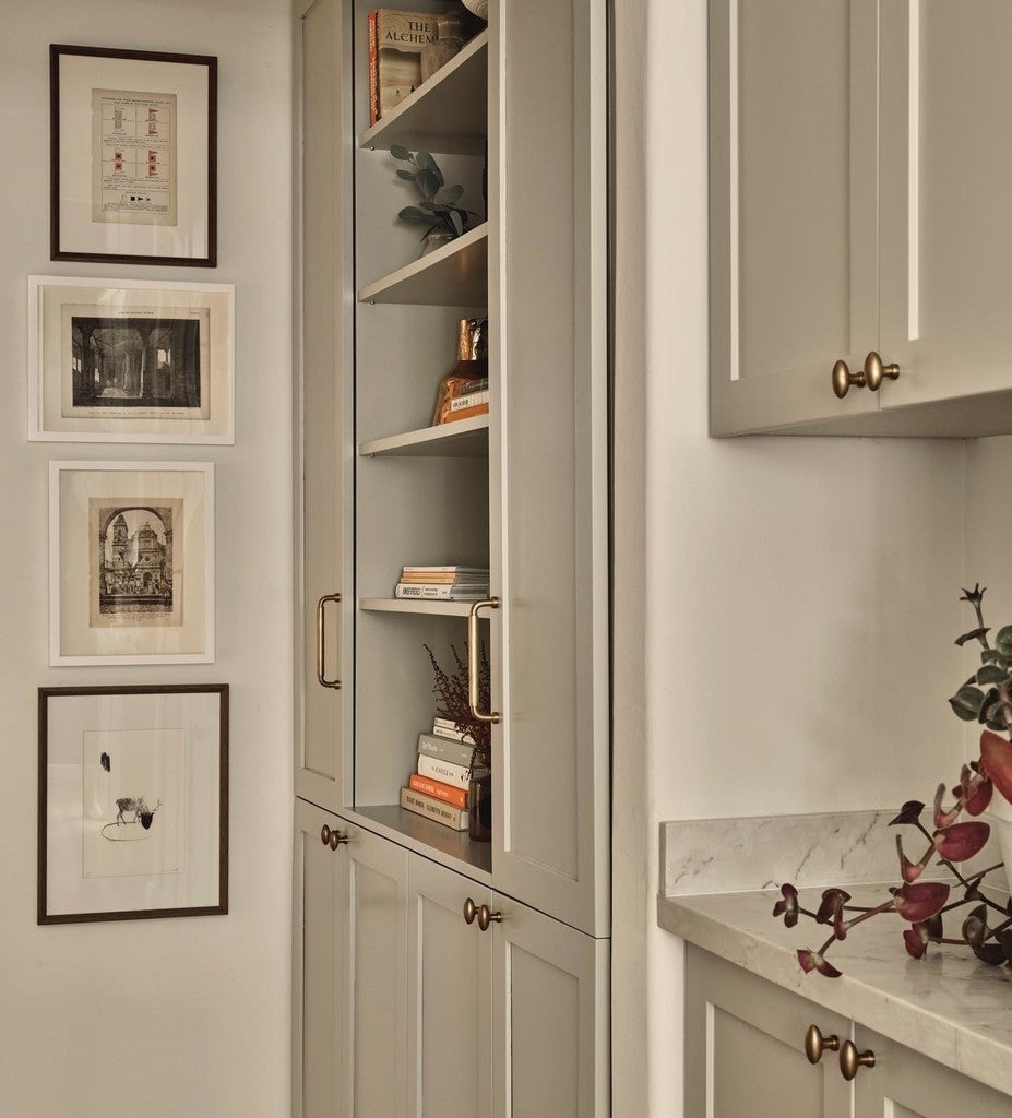 Farrow & Ball Old White No. 4 paint, duvallatelier.com