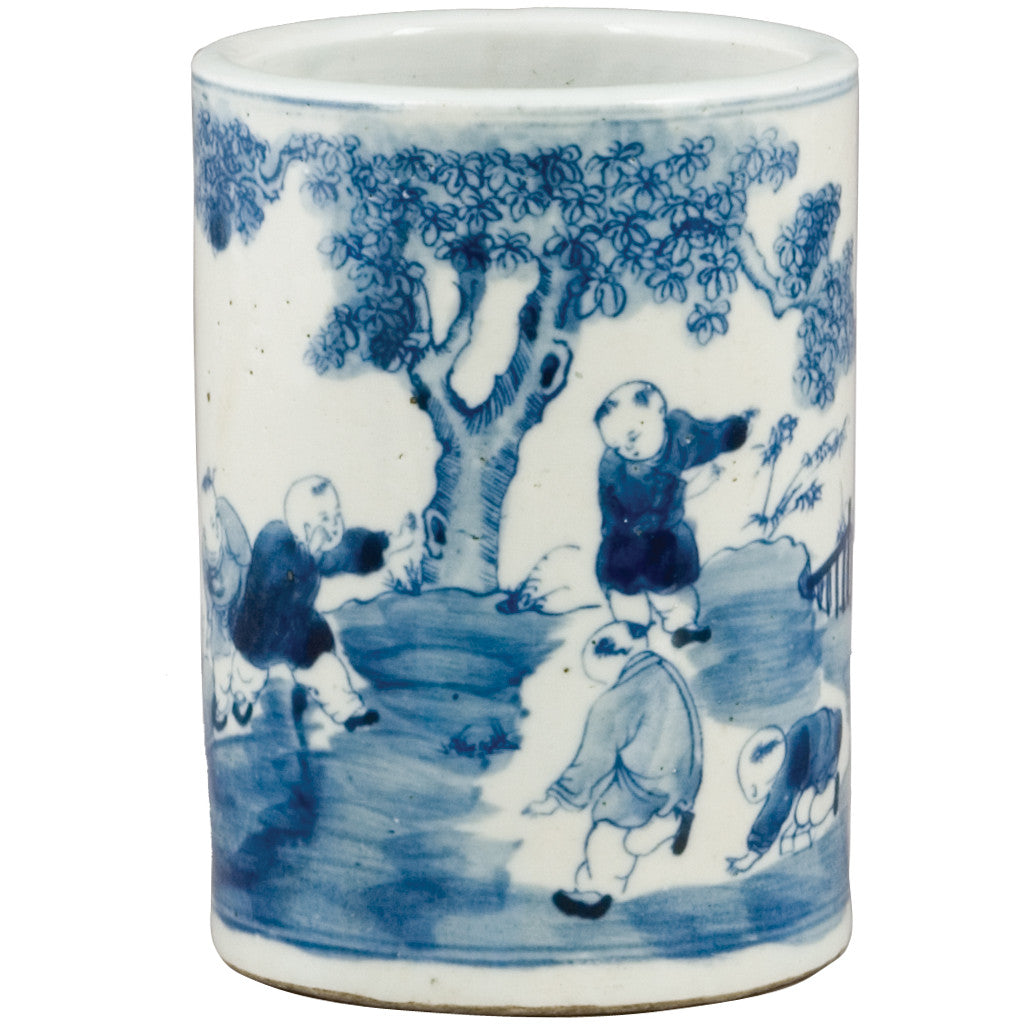 BLUE & WHITE CYLINDRICAL VASE