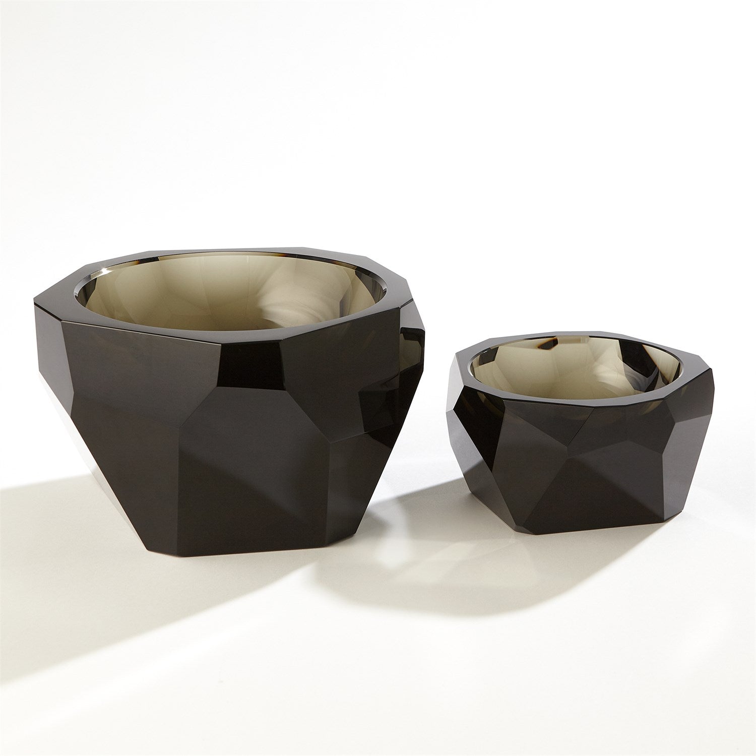 MULTI FACET CRYSTAL BOWL GREY LG