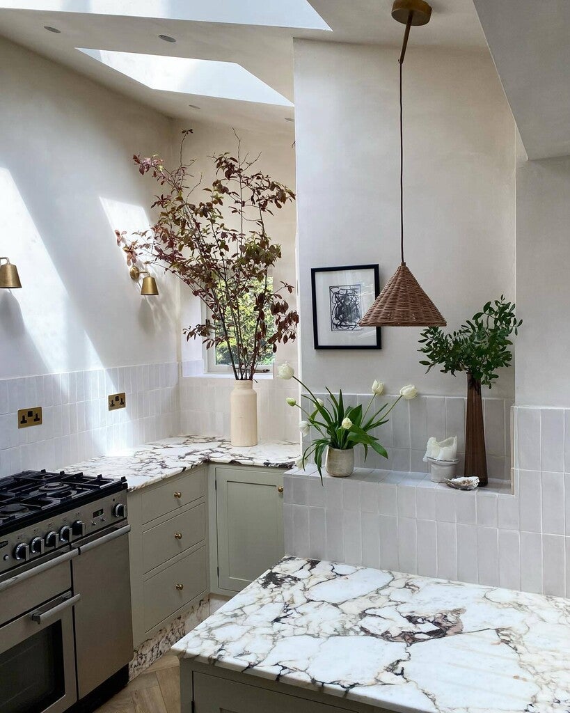 Farrow & Ball Ash Grey No. W9 paint , duvallatelier.com