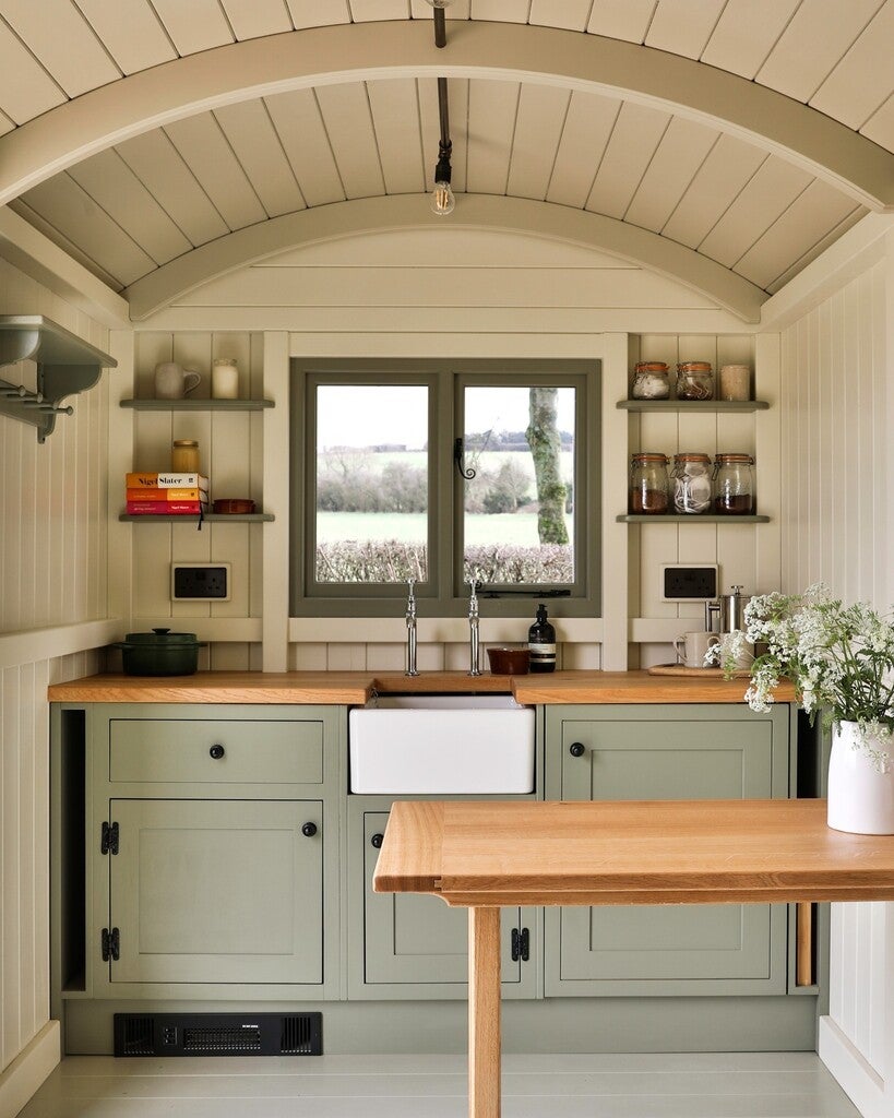 Farrow &amp; Ball Clunch No. 2009 paint, duvallaterlier.com