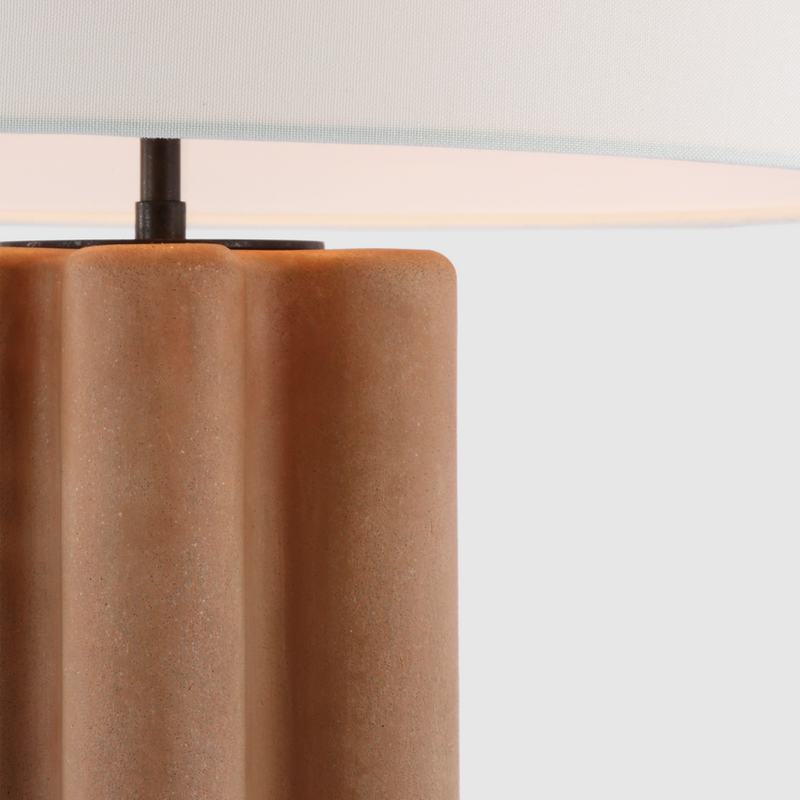 Vellig Medium Table Lamp