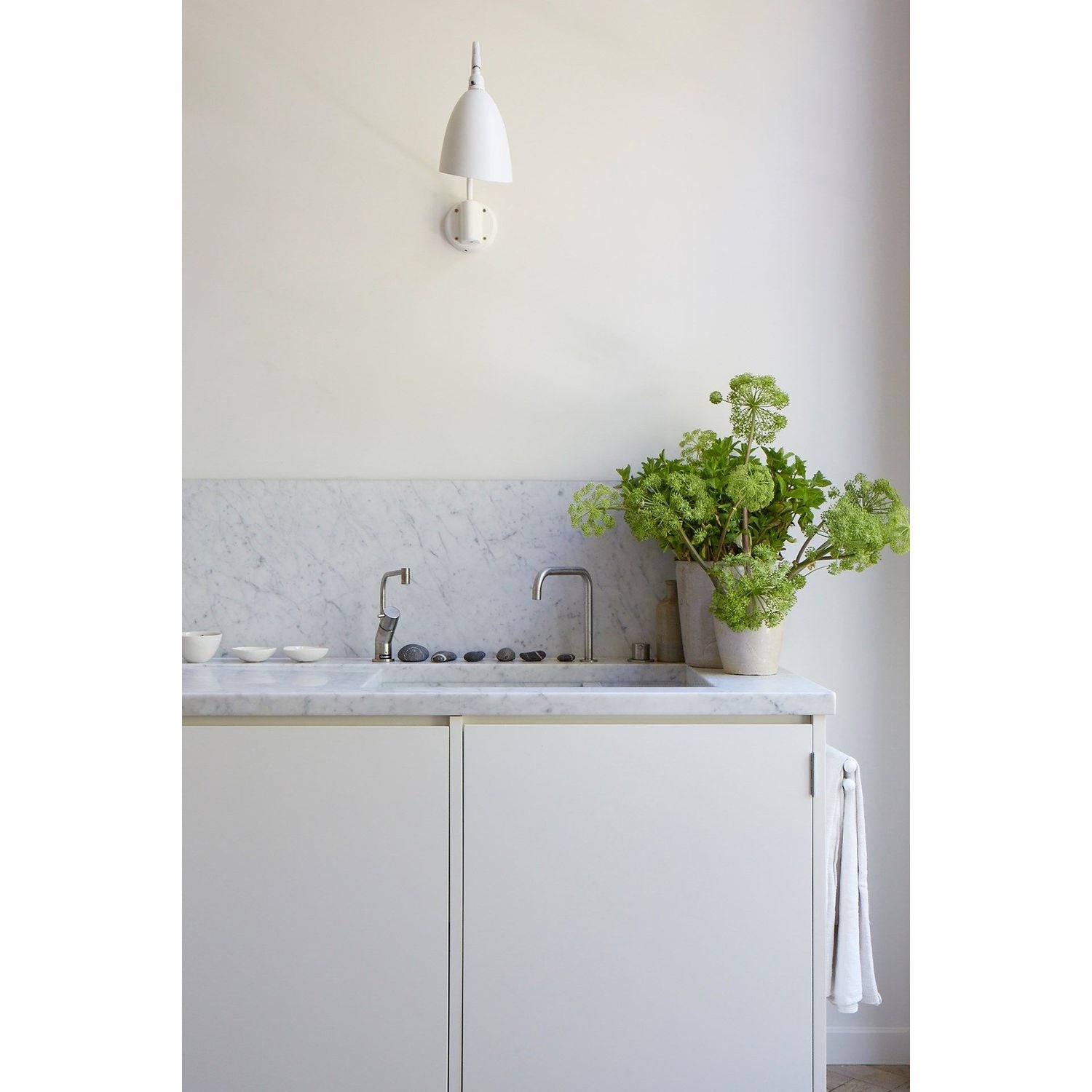 Farrow &amp; Ball Old White No. 4 paint, duvallatelier.com