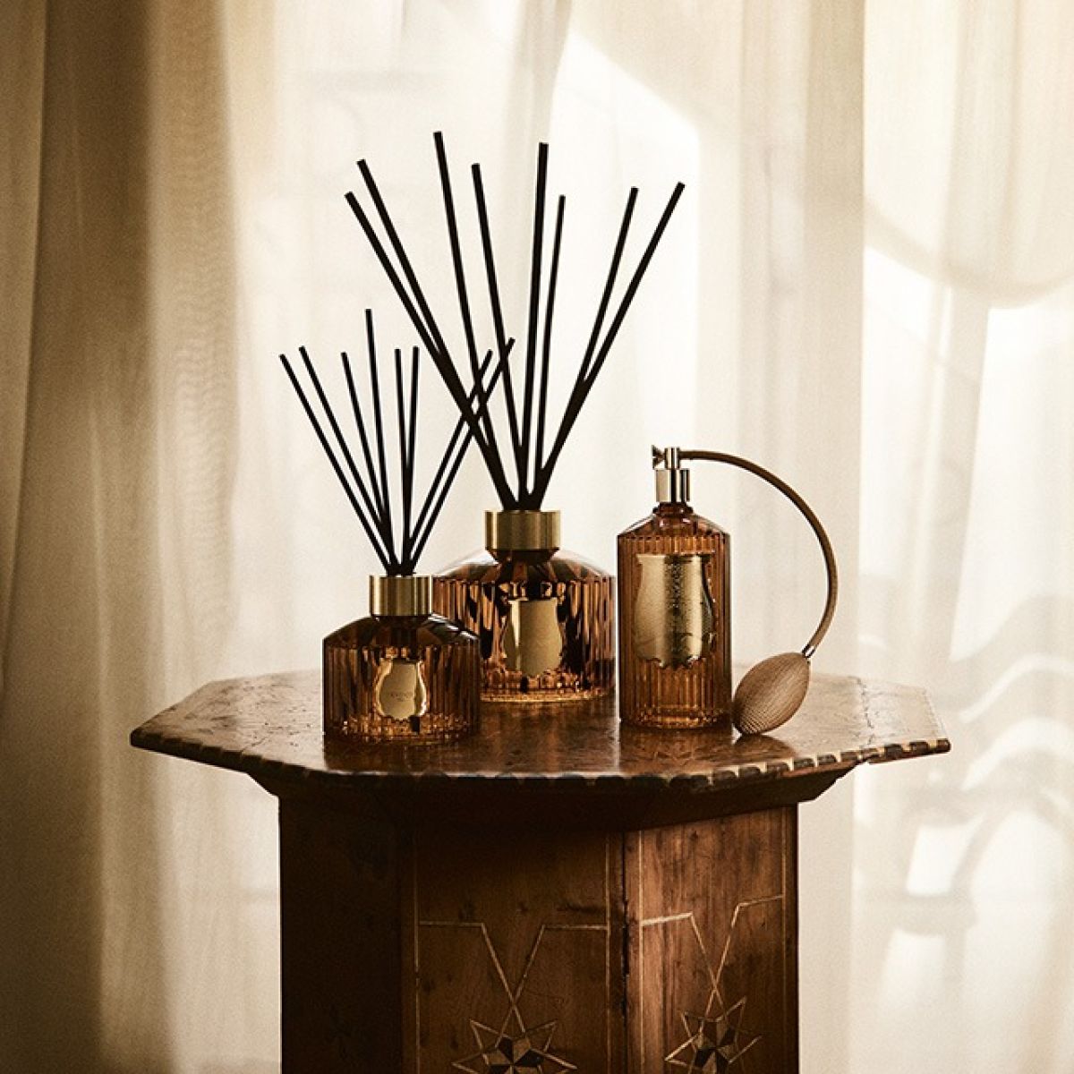 TRUDON THE DIFFUSER ALTAIR - Oud and Peony