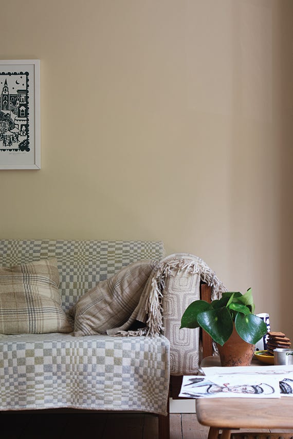 Farrow & Ball Orange Coloured White No. W5 paint, duvallatelier.com